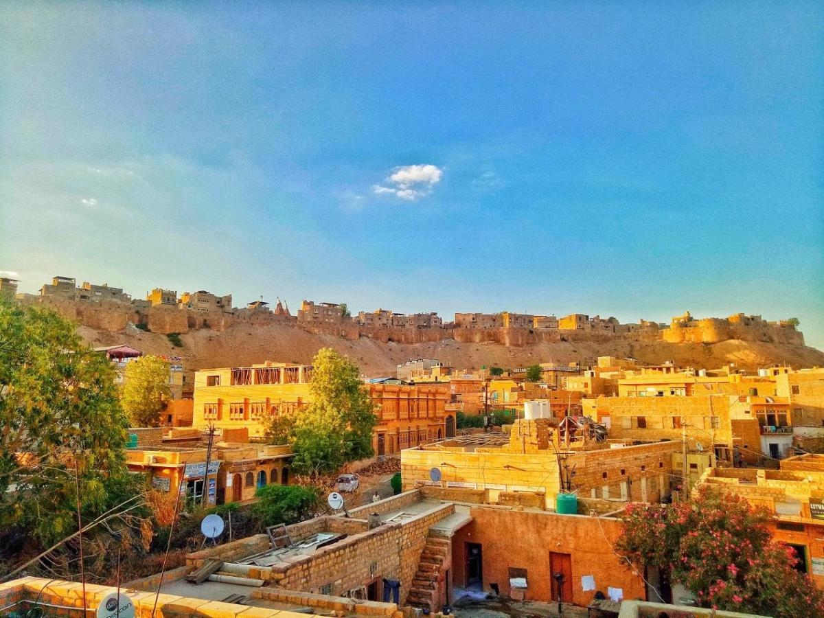 Hotel Desert Bloom Jaisalmer Exteriör bild