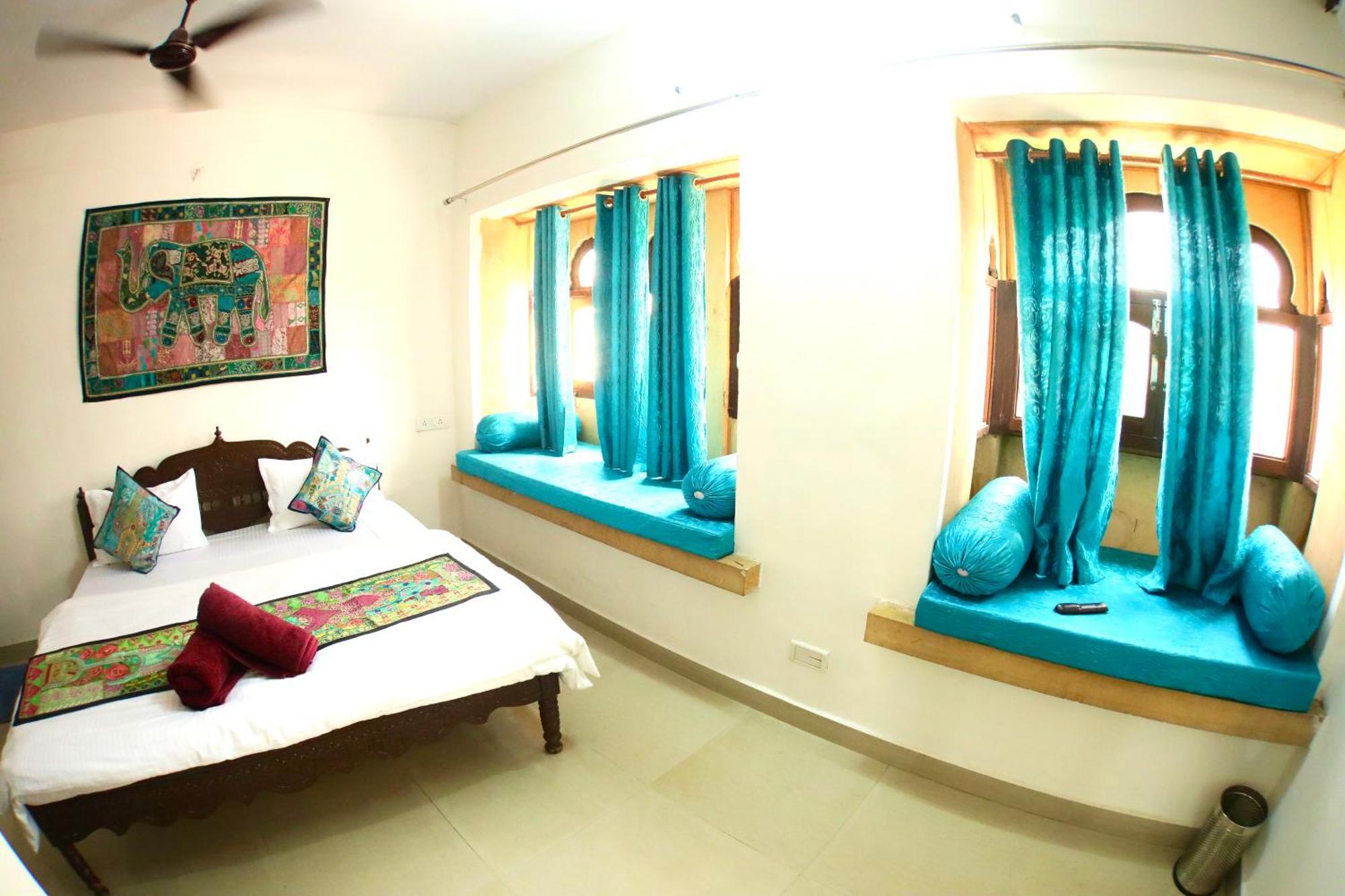 Hotel Desert Bloom Jaisalmer Exteriör bild
